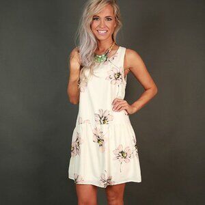 Lila Clothing Co. Floral Queen Sleeveless Shift Dress